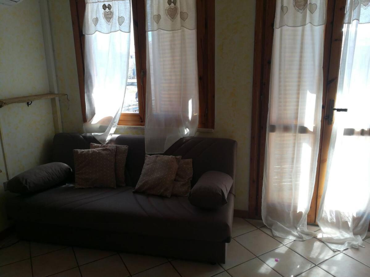 Santa Margherita Di Pula Apartment Exterior foto