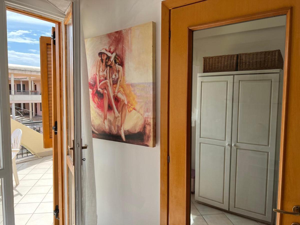Santa Margherita Di Pula Apartment Exterior foto